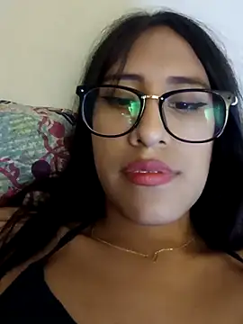 AleFantasy0001 online show from 21, 2, 2025