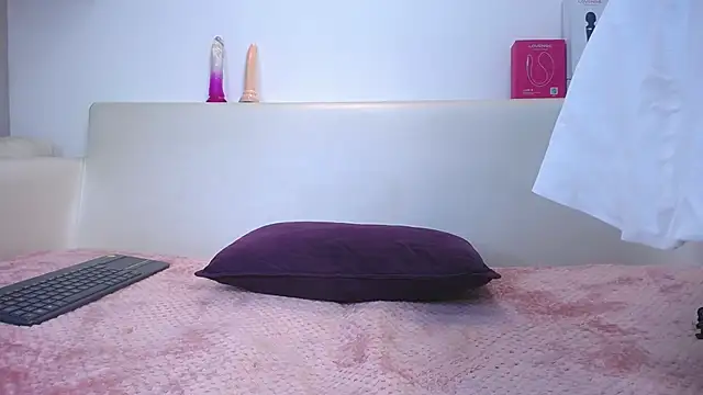 Melodi Roux online show from 5, 11, 2025