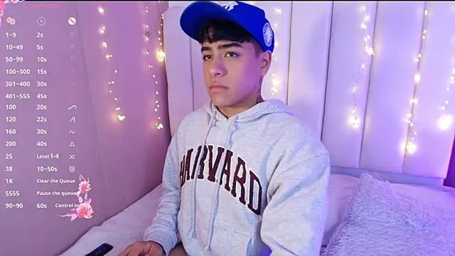 kiing azahell online show from 18, 3, 2025