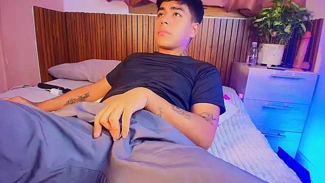 kiing azahell online show from 18, 12, 2025