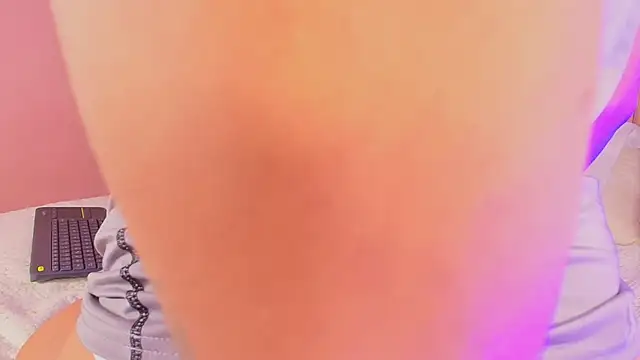 kiing azahell online show from 17, 10, 2025