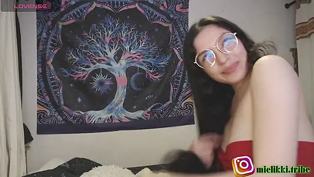 mielikki001 online show from 25, 6, 2026