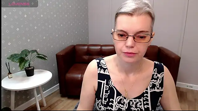 Cutie Erikaa1 online show from 29, 11, 2025