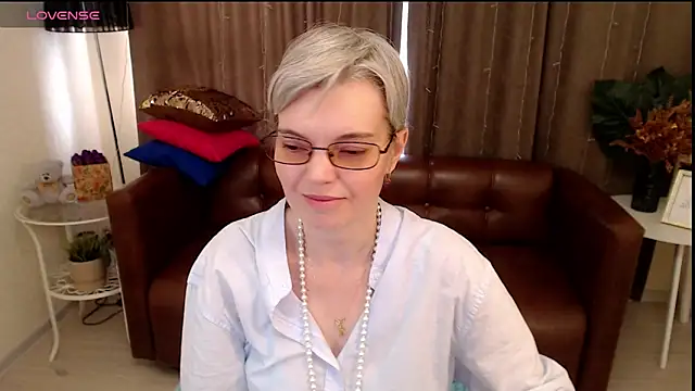 Cutie Erikaa1 online show from 6, 3, 2025