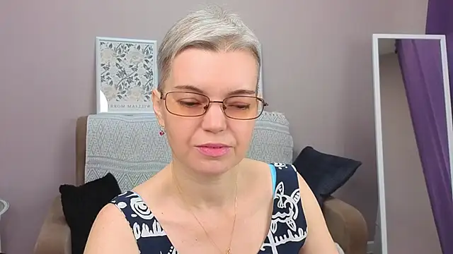 Cutie Erikaa1 online show from 30, 11, 2025