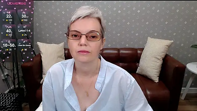 Cutie Erikaa1 online show from 13, 10, 2025