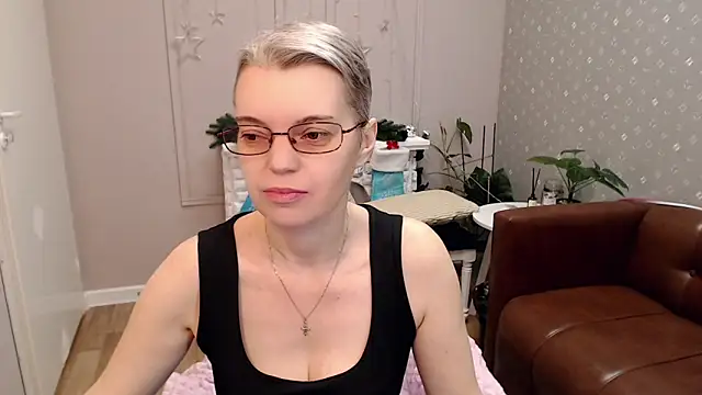 Cutie Erikaa1 online show from 9, 1, 2026