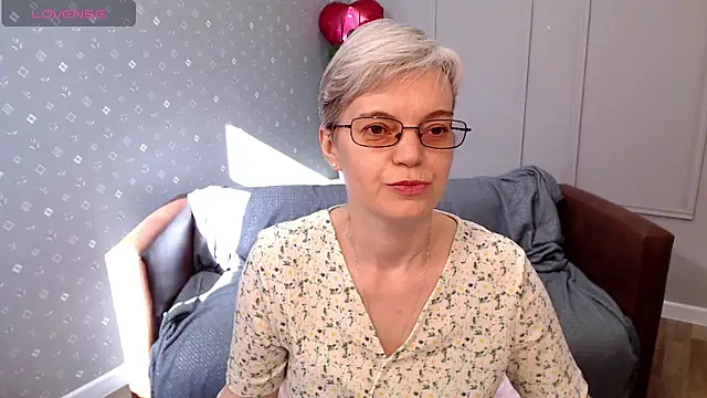 Cutie Erikaa1 online show from 17, 5, 2026
