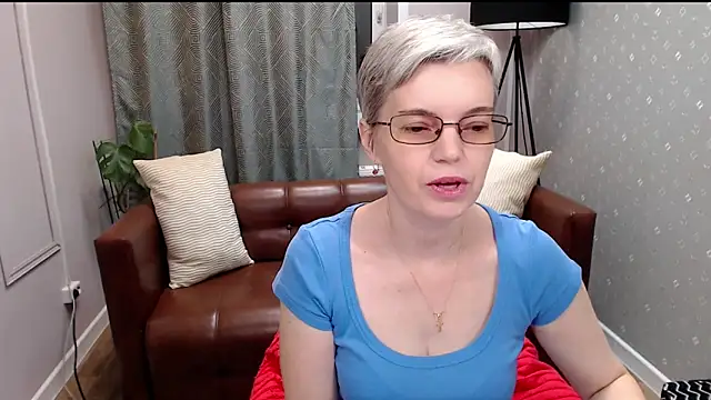 Cutie Erikaa1 online show from 19, 10, 2025