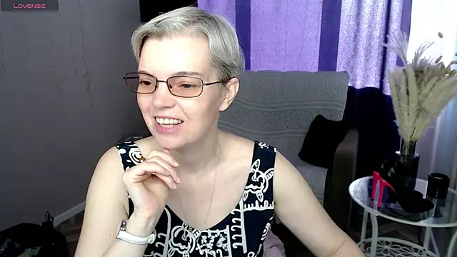 Cutie Erikaa1 online show from 22, 5, 2026