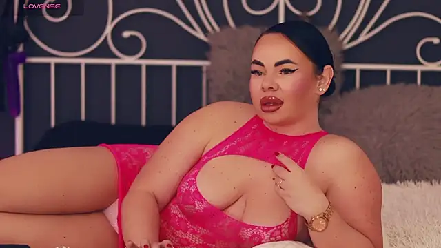 MissLilaa online show from 25, 11, 2025