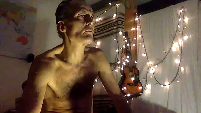 Snapshot of TowaFreespirit chatting on 13, 12, 2024 TowaFreespirit online show from 13, 12, 2024