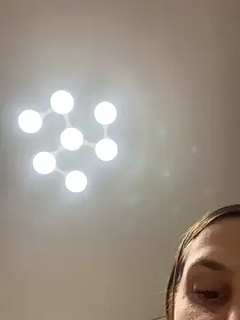 Janet Welder online show from 19, 11, 2025