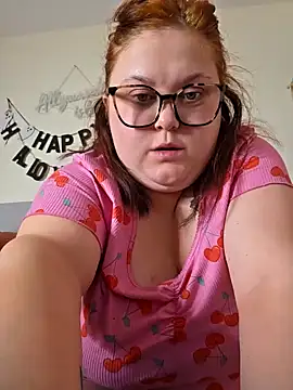 Snapshot of Tallulah-mae-xoxox chatting on 26, 10, 2025 Tallulah-mae-xoxox online show from 26, 10, 2025