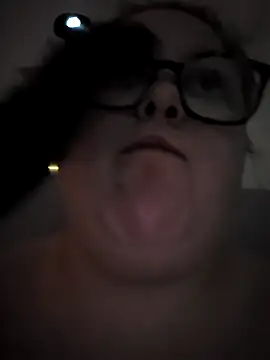 Snapshot of Tallulah-mae-xoxox chatting on 19, 11, 2025 Tallulah-mae-xoxox online show from 19, 11, 2025