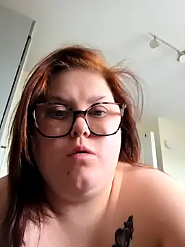 Snapshot of Tallulah-mae-xoxox chatting on 3, 11, 2025 Tallulah-mae-xoxox online show from 3, 11, 2025