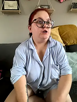 Snapshot of Tallulah-mae-xoxox chatting on 13, 9, 2025 Tallulah-mae-xoxox online show from 13, 9, 2025