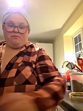 Snapshot of Tallulah-mae-xoxox chatting on 2, 11, 2025 Tallulah-mae-xoxox online show from 2, 11, 2025