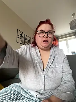 Snapshot of Tallulah-mae-xoxox chatting on 17, 3, 2025 Tallulah-mae-xoxox online show from 17, 3, 2025