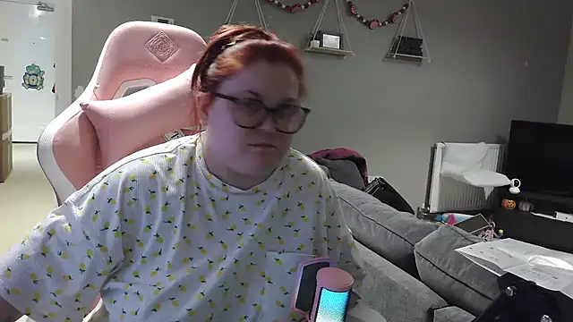 Snapshot of Tallulah-mae-xoxox chatting on 22, 3, 2025 Tallulah-mae-xoxox online show from 22, 3, 2025