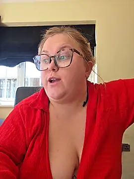 Snapshot of Tallulah-mae-xoxox chatting on 24, 5, 2026 Tallulah-mae-xoxox online show from 24, 5, 2026