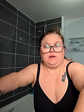Snapshot of Tallulah-mae-xoxox chatting on 12, 4, 2026 Tallulah-mae-xoxox online show from 12, 4, 2026