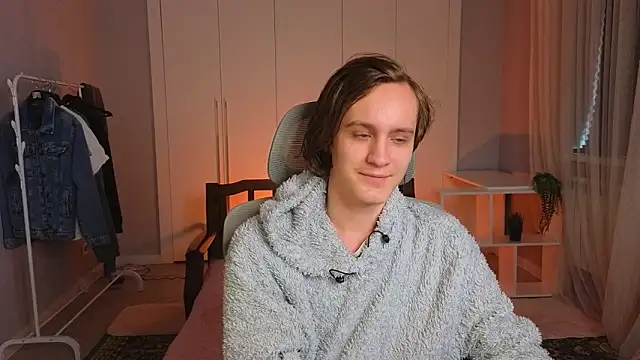 nikompell online show from 5, 3, 2025