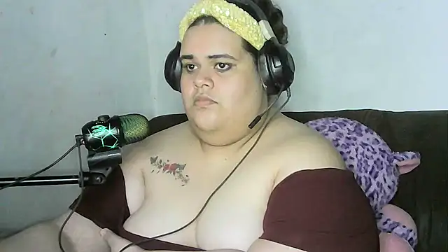 GeovanaLiveHot online show from 27, 10, 2025