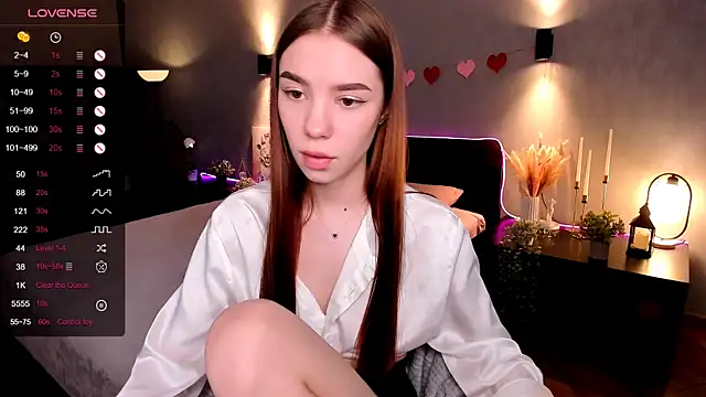 Snapshot of MilliBrown_ chatting on 10, 10, 2025 MilliBrown online show from 10, 10, 2025