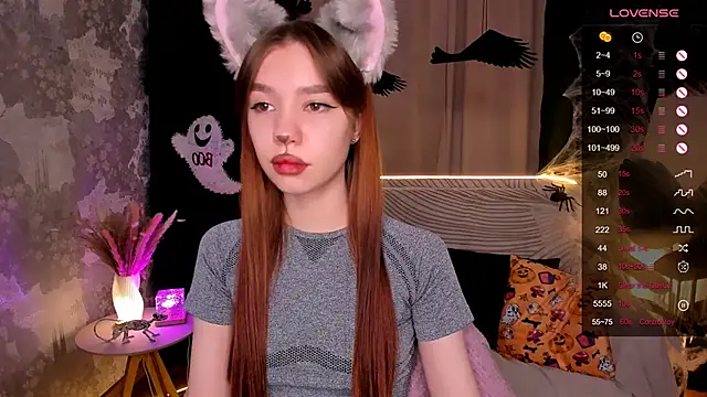 Snapshot of MilliBrown_ chatting on 25, 10, 2025 MilliBrown online show from 25, 10, 2025