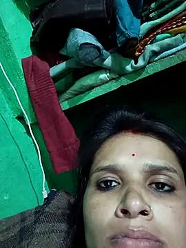 Hoty girl 143 online show from 1, 12, 2025