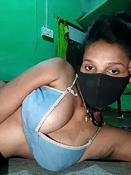 Snapshot of Hoty_girl_143 chatting on 14, 2, 2026 Hoty girl 143 online show from 14, 2, 2026