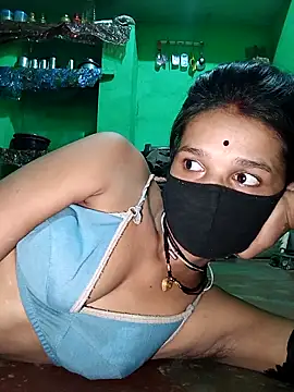 Hoty girl 143 online show from 29, 9, 2025