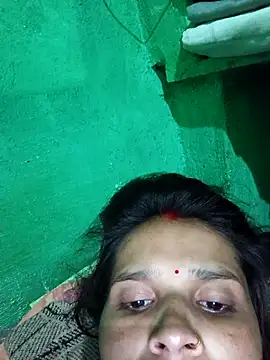 Hoty girl 143 online show from 5, 12, 2025