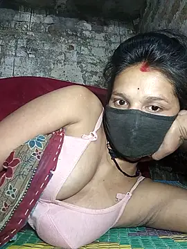 Hoty girl 143 online show from 6, 5, 2026