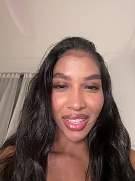 IamCrystal2 online show from 17, 4, 2026