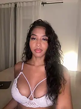 Snapshot of IamCrystal2 chatting on 28, 2, 2026 IamCrystal2 online show from 28, 2, 2026