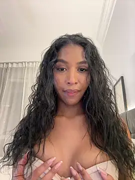 IamCrystal2 online show from 15, 5, 2026