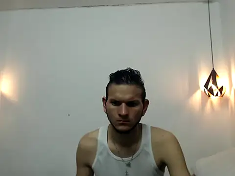 Snapshot of Latin_Boy24 chatting on 18, 9, 2025 Latin Boy24 online show from 18, 9, 2025