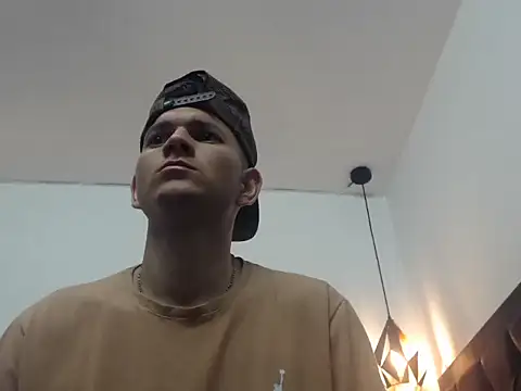 Snapshot of Latin_Boy24 chatting on 4, 10, 2025 Latin Boy24 online show from 4, 10, 2025