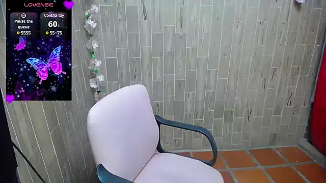 solyeria online show from 24, 2, 2025