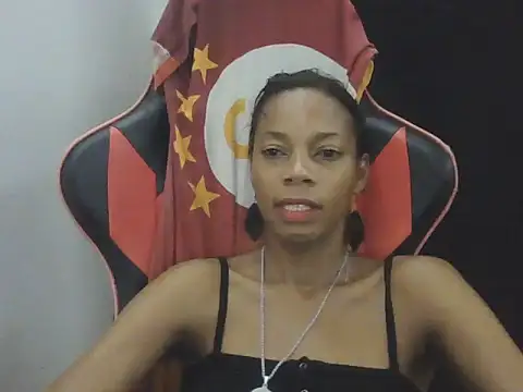 Snapshot of adele-33 chatting on 11, 11, 2025 adele-33 online show from 11, 11, 2025