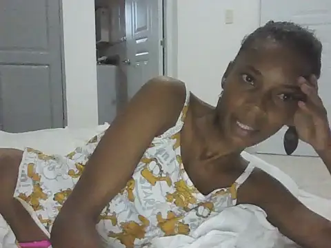 Snapshot of adele-33 chatting on 23, 9, 2025 adele-33 online show from 23, 9, 2025