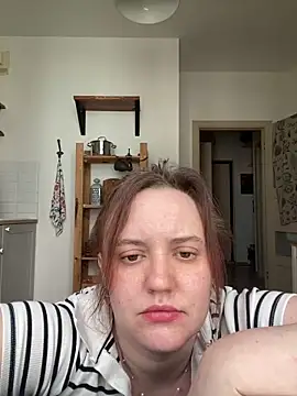 Lella Ryann  online show from 29, 5, 2026