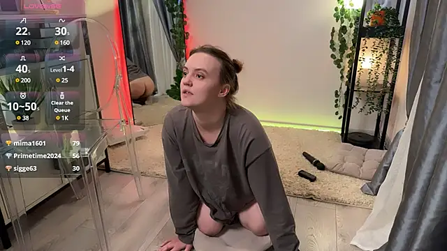 Lella Ryann  online show from 13, 3, 2025