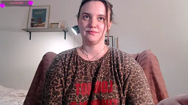 Lella Ryann  online show from 20, 6, 2026