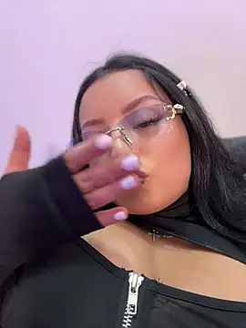 missycanoo online show from 17, 7, 2026