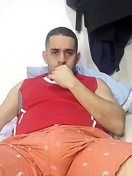 Snapshot of CRISTHIAN_GREY01 chatting on 14, 3, 2025 CRISTHIAN GREY01 online show from 14, 3, 2025