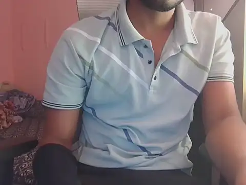 KissesBoyAD online show from 29, 11, 2025