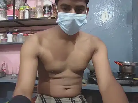 KissesBoyAD online show from 3, 11, 2025